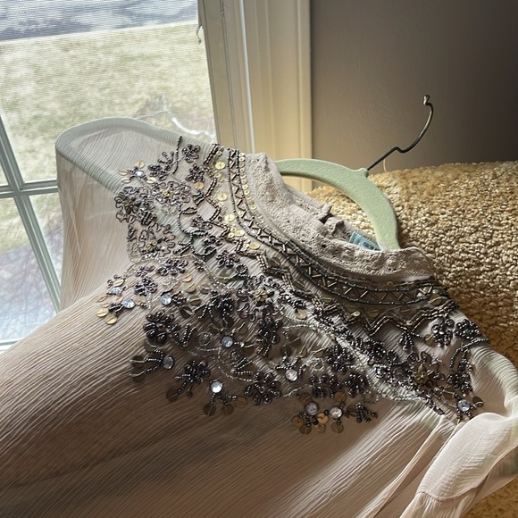 Kimchi Blue Sheer Beautiful Top - Picture 9 of 10